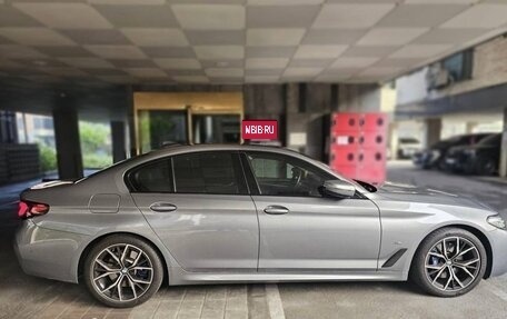 BMW 5 серия, 2022 год, 5 649 000 рублей, 5 фотография