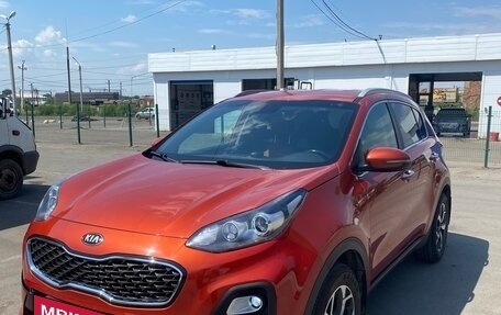 KIA Sportage IV рестайлинг, 2020 год, 1 990 000 рублей, 2 фотография