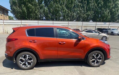 KIA Sportage IV рестайлинг, 2020 год, 1 990 000 рублей, 7 фотография