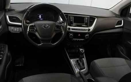 Hyundai Solaris II рестайлинг, 2017 год, 1 160 000 рублей, 6 фотография