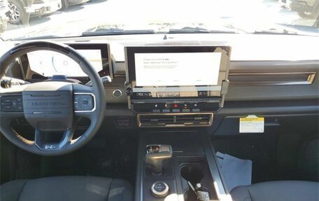 GMC Hummer EV, 2025 год, 16 767 000 рублей, 13 фотография