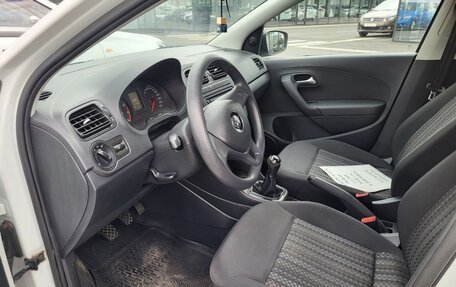Volkswagen Polo VI (EU Market), 2018 год, 1 100 000 рублей, 11 фотография