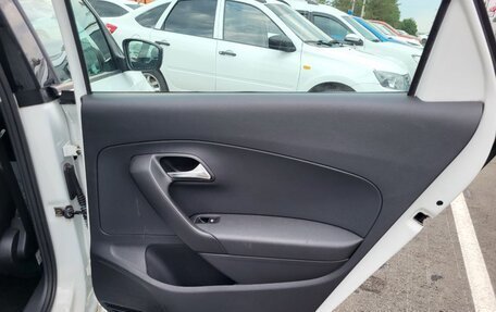 Volkswagen Polo VI (EU Market), 2018 год, 1 100 000 рублей, 25 фотография