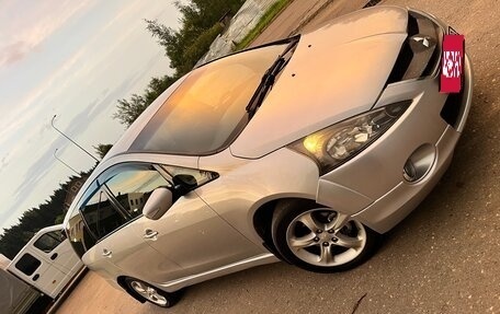 Mitsubishi Grandis, 2004 год, 690 000 рублей, 2 фотография