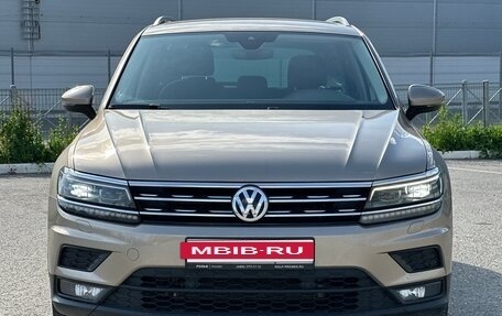 Volkswagen Tiguan II, 2020 год, 2 650 000 рублей, 2 фотография