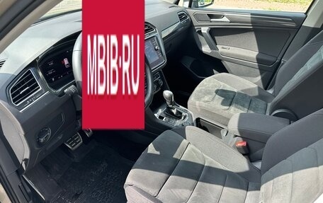 Volkswagen Tiguan II, 2020 год, 2 650 000 рублей, 17 фотография