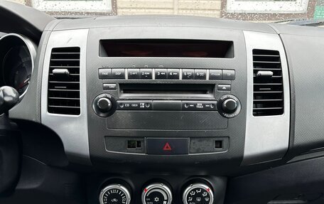 Mitsubishi Outlander III рестайлинг 3, 2008 год, 939 999 рублей, 16 фотография
