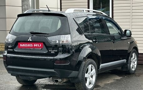 Mitsubishi Outlander III рестайлинг 3, 2008 год, 939 999 рублей, 10 фотография
