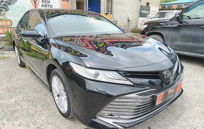 Toyota Camry, 2018 год, 2 597 000 рублей, 1 фотография