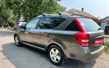 KIA cee'd I рестайлинг, 2010 год, 700 000 рублей, 3 фотография
