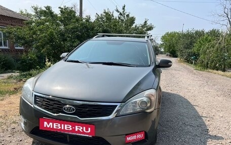 KIA cee'd I рестайлинг, 2010 год, 700 000 рублей, 9 фотография