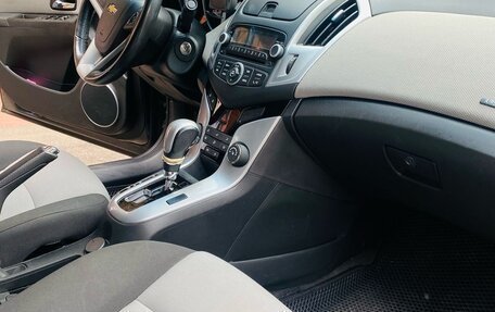 Chevrolet Cruze II, 2013 год, 890 000 рублей, 6 фотография