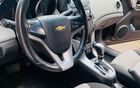 Chevrolet Cruze II, 2013 год, 890 000 рублей, 7 фотография