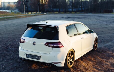 Volkswagen Golf R VII, 2014 год, 2 690 000 рублей, 2 фотография