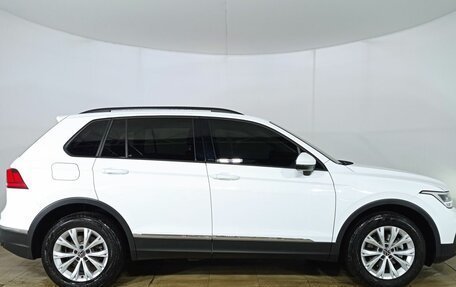 Volkswagen Tiguan II, 2021 год, 2 290 000 рублей, 4 фотография