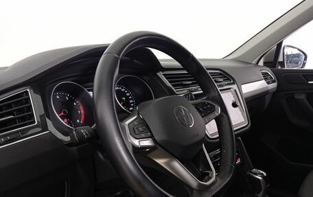 Volkswagen Tiguan II, 2021 год, 2 290 000 рублей, 13 фотография