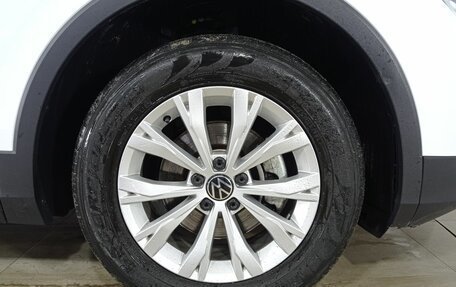 Volkswagen Tiguan II, 2021 год, 2 290 000 рублей, 15 фотография