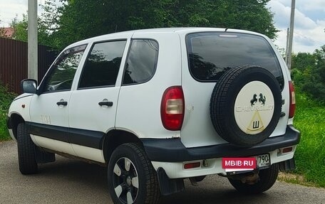 Chevrolet Niva I рестайлинг, 2004 год, 210 000 рублей, 4 фотография