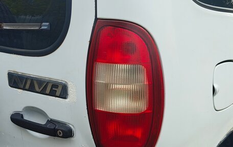 Chevrolet Niva I рестайлинг, 2004 год, 210 000 рублей, 9 фотография
