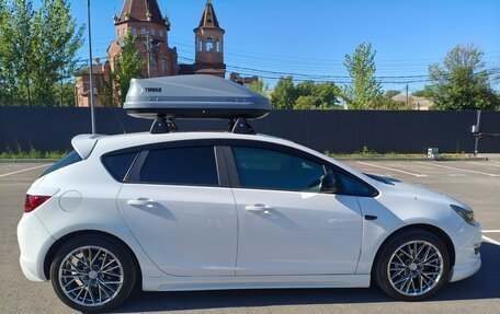 Opel Astra J, 2011 год, 1 200 000 рублей, 2 фотография
