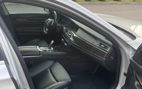 BMW 7 серия, 2011 год, 2 650 000 рублей, 9 фотография