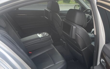 BMW 7 серия, 2011 год, 2 650 000 рублей, 10 фотография