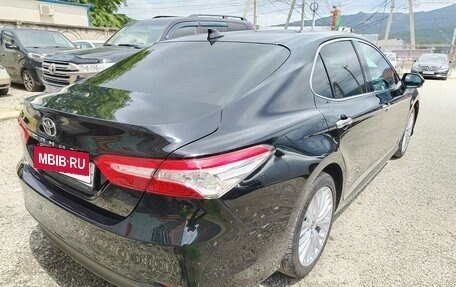 Toyota Camry, 2018 год, 2 597 000 рублей, 3 фотография