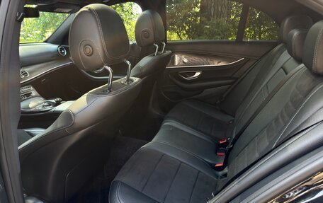 Mercedes-Benz E-Класс, 2017 год, 3 399 000 рублей, 18 фотография