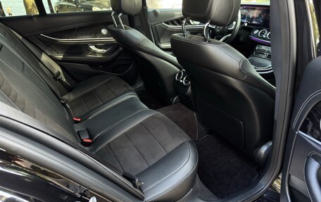 Mercedes-Benz E-Класс, 2017 год, 3 399 000 рублей, 19 фотография