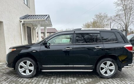 Toyota Highlander III, 2013 год, 2 250 000 рублей, 3 фотография