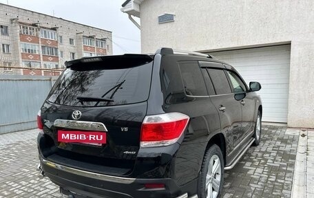 Toyota Highlander III, 2013 год, 2 250 000 рублей, 6 фотография