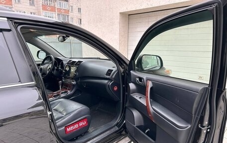 Toyota Highlander III, 2013 год, 2 250 000 рублей, 12 фотография