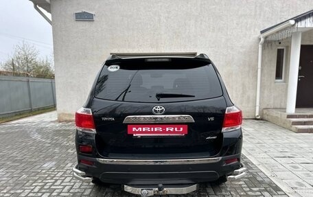 Toyota Highlander III, 2013 год, 2 250 000 рублей, 5 фотография