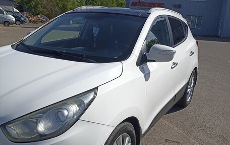 Hyundai ix35 I рестайлинг, 2011 год, 960 000 рублей, 2 фотография