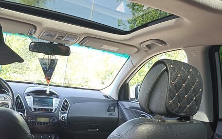 Hyundai ix35 I рестайлинг, 2011 год, 960 000 рублей, 10 фотография