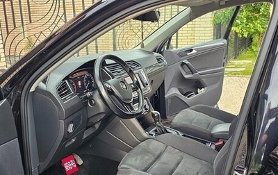 Volkswagen Tiguan II, 2017 год, 1 900 000 рублей, 1 фотография