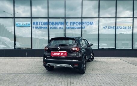 Renault Kaptur I рестайлинг, 2017 год, 1 252 000 рублей, 5 фотография