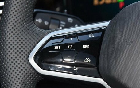 Volkswagen Tiguan, 2025 год, 4 240 000 рублей, 12 фотография