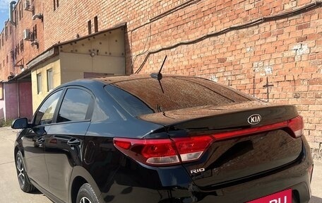 KIA Rio IV, 2017 год, 1 100 000 рублей, 13 фотография