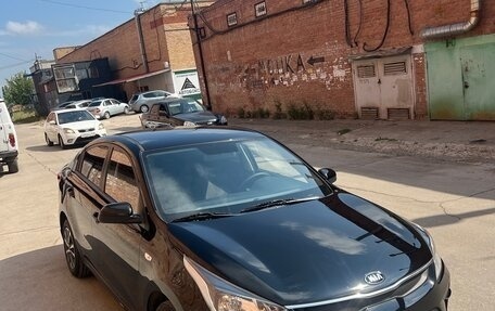 KIA Rio IV, 2017 год, 1 100 000 рублей, 4 фотография