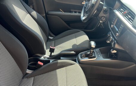 KIA Rio IV, 2017 год, 1 100 000 рублей, 25 фотография