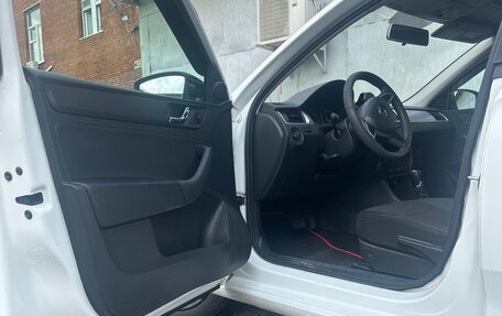 Skoda Rapid I, 2015 год, 976 000 рублей, 10 фотография
