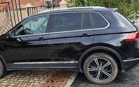 Volkswagen Tiguan II, 2017 год, 1 900 000 рублей, 6 фотография