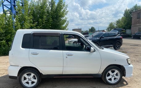 Nissan Cube II, 2000 год, 170 000 рублей, 3 фотография