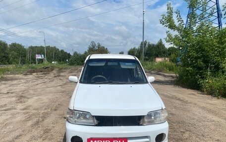 Nissan Cube II, 2000 год, 170 000 рублей, 2 фотография