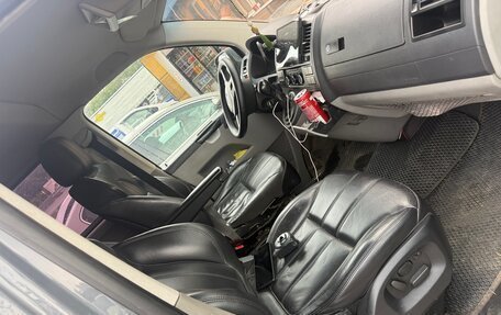 Volkswagen Caravelle T5, 2013 год, 1 725 000 рублей, 6 фотография