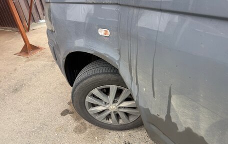 Volkswagen Caravelle T5, 2013 год, 1 725 000 рублей, 9 фотография