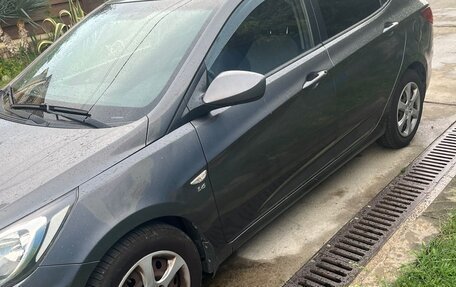 Hyundai Solaris II рестайлинг, 2012 год, 950 000 рублей, 8 фотография