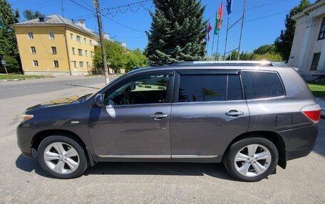 Toyota Highlander III, 2012 год, 1 950 000 рублей, 12 фотография
