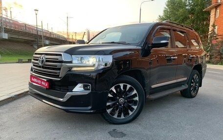Toyota Land Cruiser 200, 2015 год, 6 500 000 рублей, 5 фотография